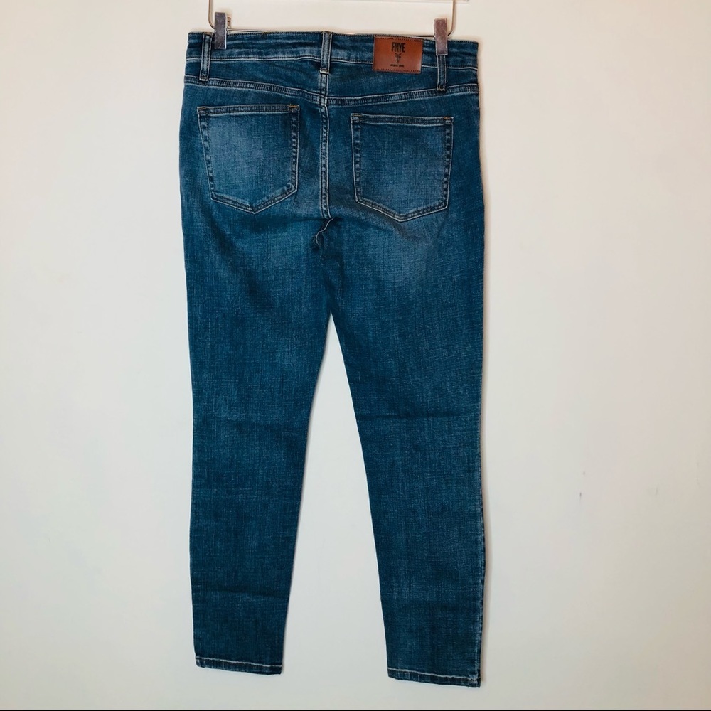 Frye jeans women’s size 8